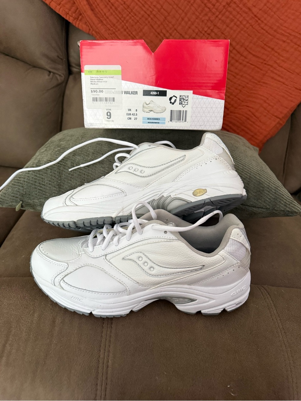 Saucony White Leather Comfort Walking Sneakers M9 W11 Like NEW